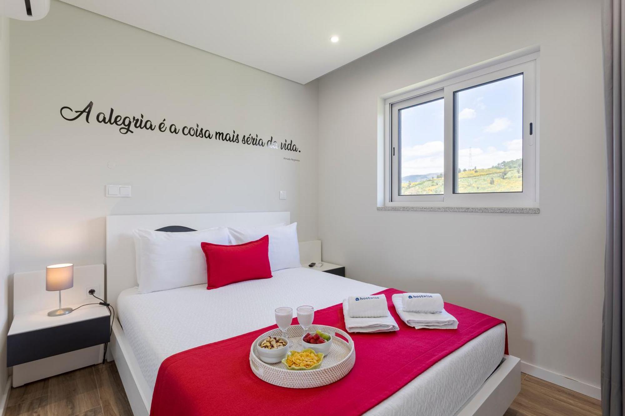 Spacious Villa Pool & Douro View By Host Wise Santa Marinha do Zêzere 外观 照片