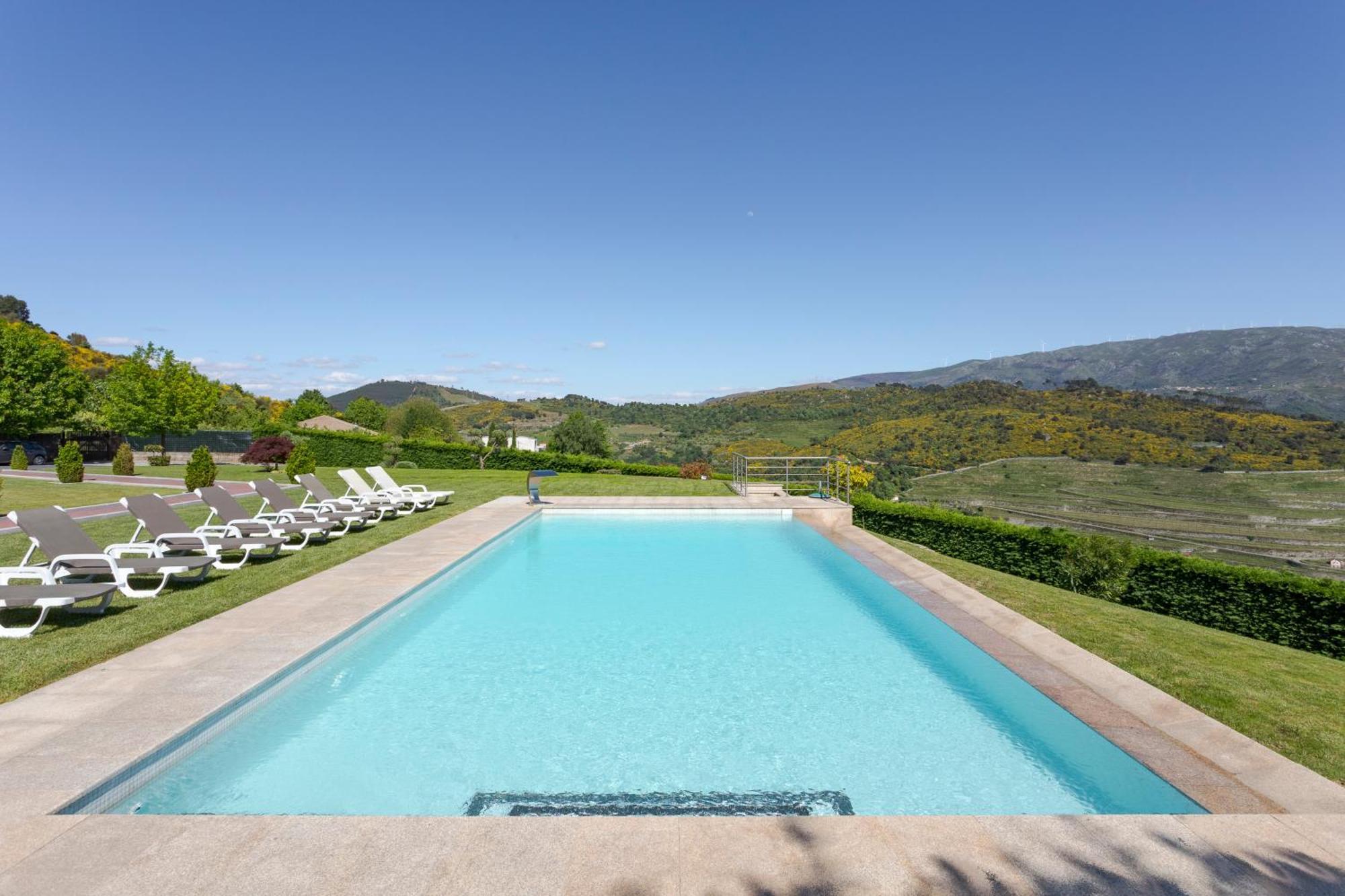 Spacious Villa Pool & Douro View By Host Wise Santa Marinha do Zêzere 外观 照片